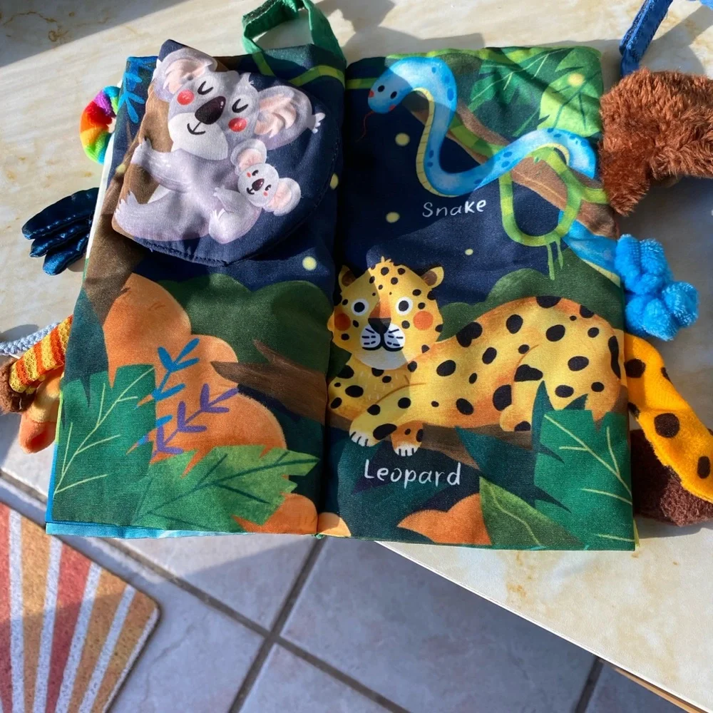 Hahaland Jungly tails and Marine Animals books